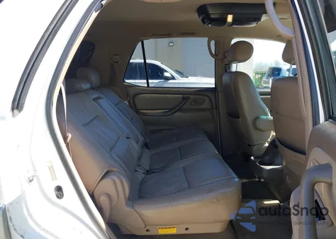 2003 Toyota Sequoia Sr5 V8 z USA, uszkodzony, nr VIN 5TDZT34A73S161384